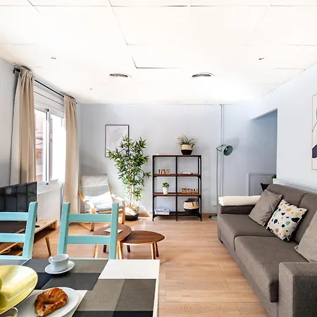 Apartment Flaugier Near Sagrada Familia
